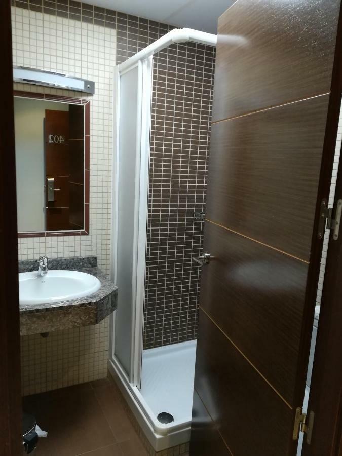 Pensión Avenida Barajas 3*