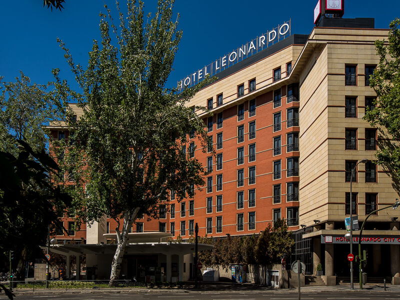 Hotel Leonardo Center 3*