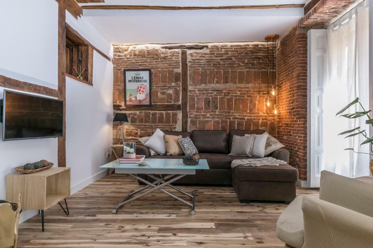 Bonito En Típica Corrala En El Centro De Apartamento Madrid