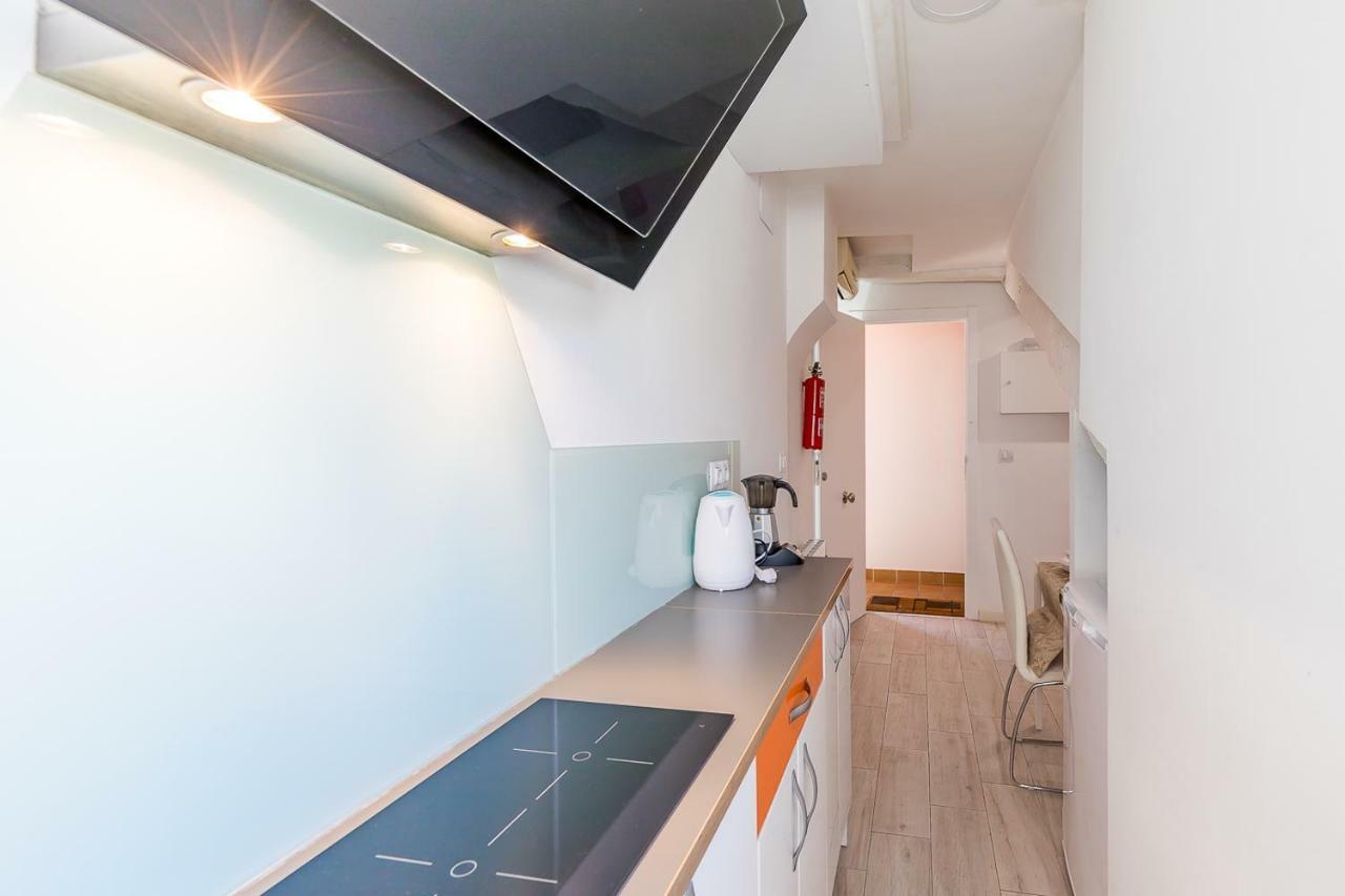 Atico En Puerta Del Sol Apartment *