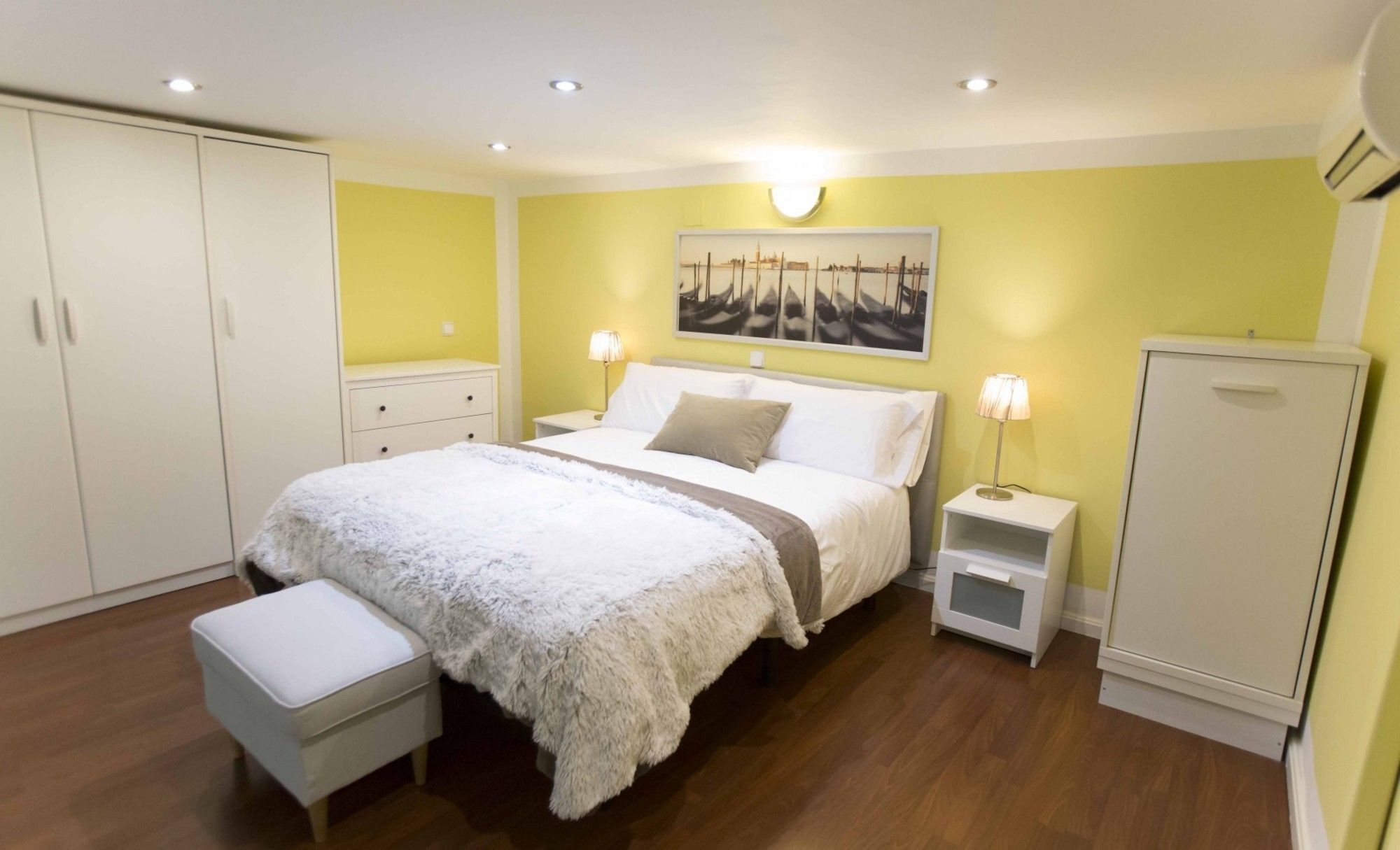 Forever Young Puerta Del Sol Apartamento Madrid