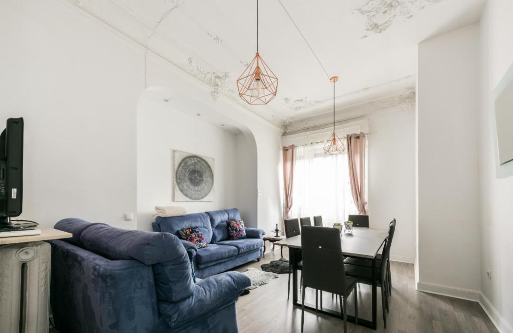 M&f 7 Rooms/7 Bathrooms Over Gran Via * Madrid