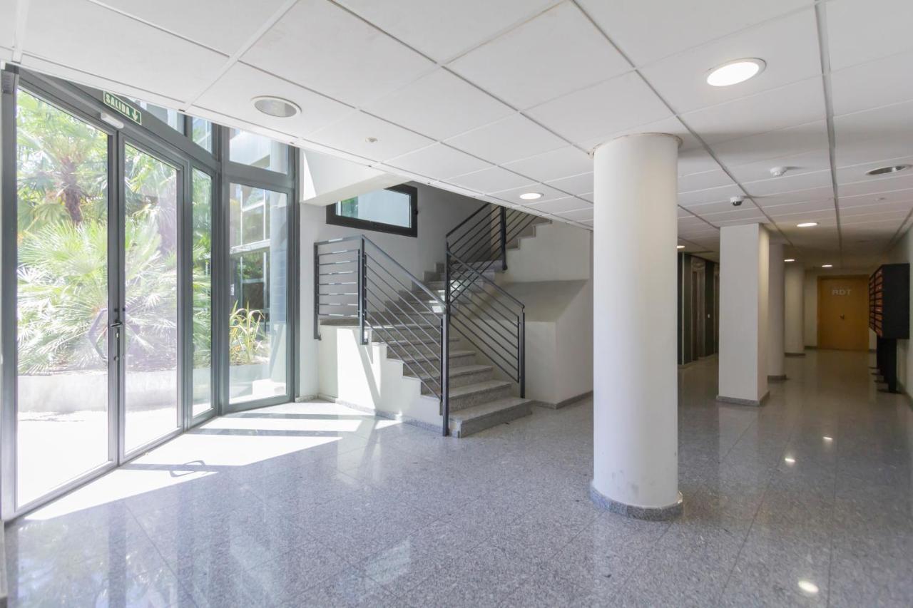 Apartamento Dobo Manoteras 3 Madrid